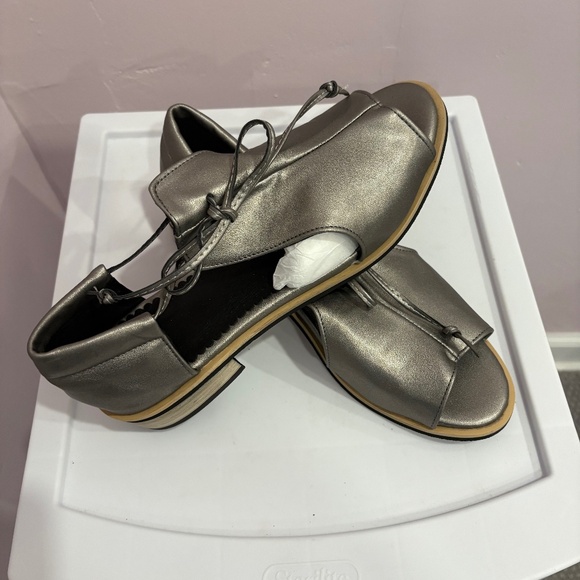 Metallic Sandals NWOT - Picture 1 of 3